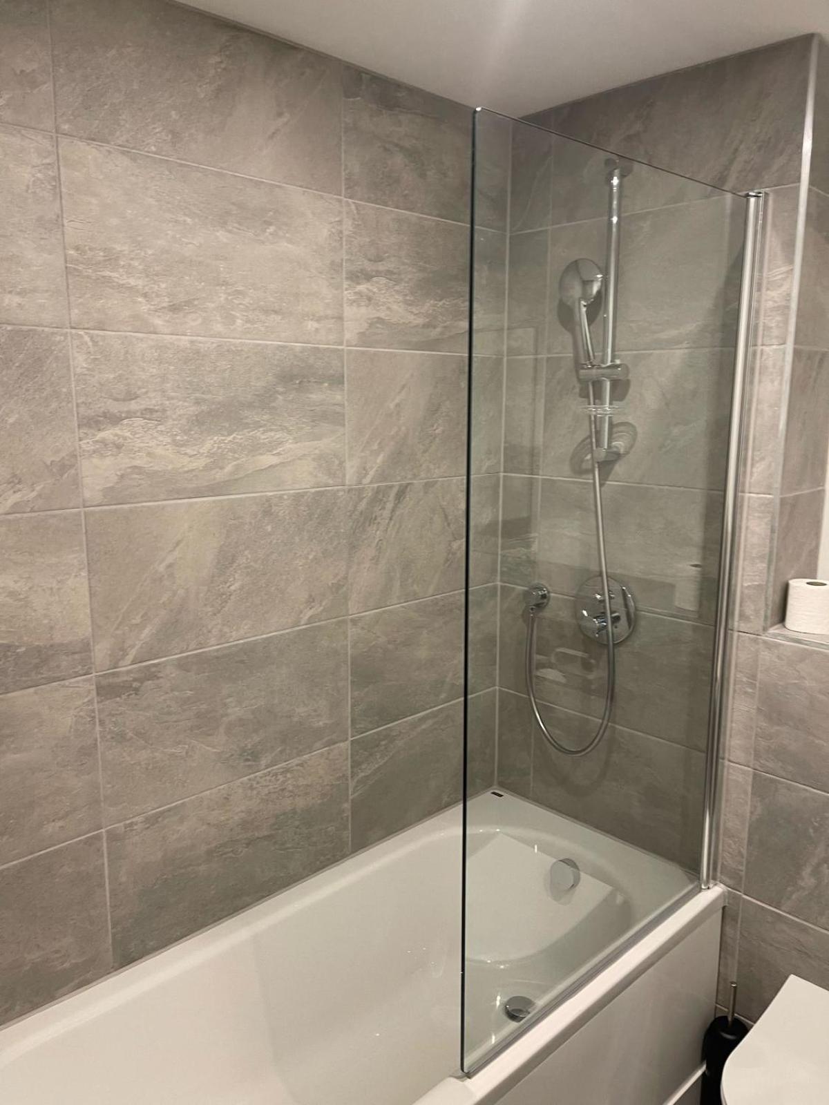 Stylish Flat - Sleeps 8 - Parking - Gym * York